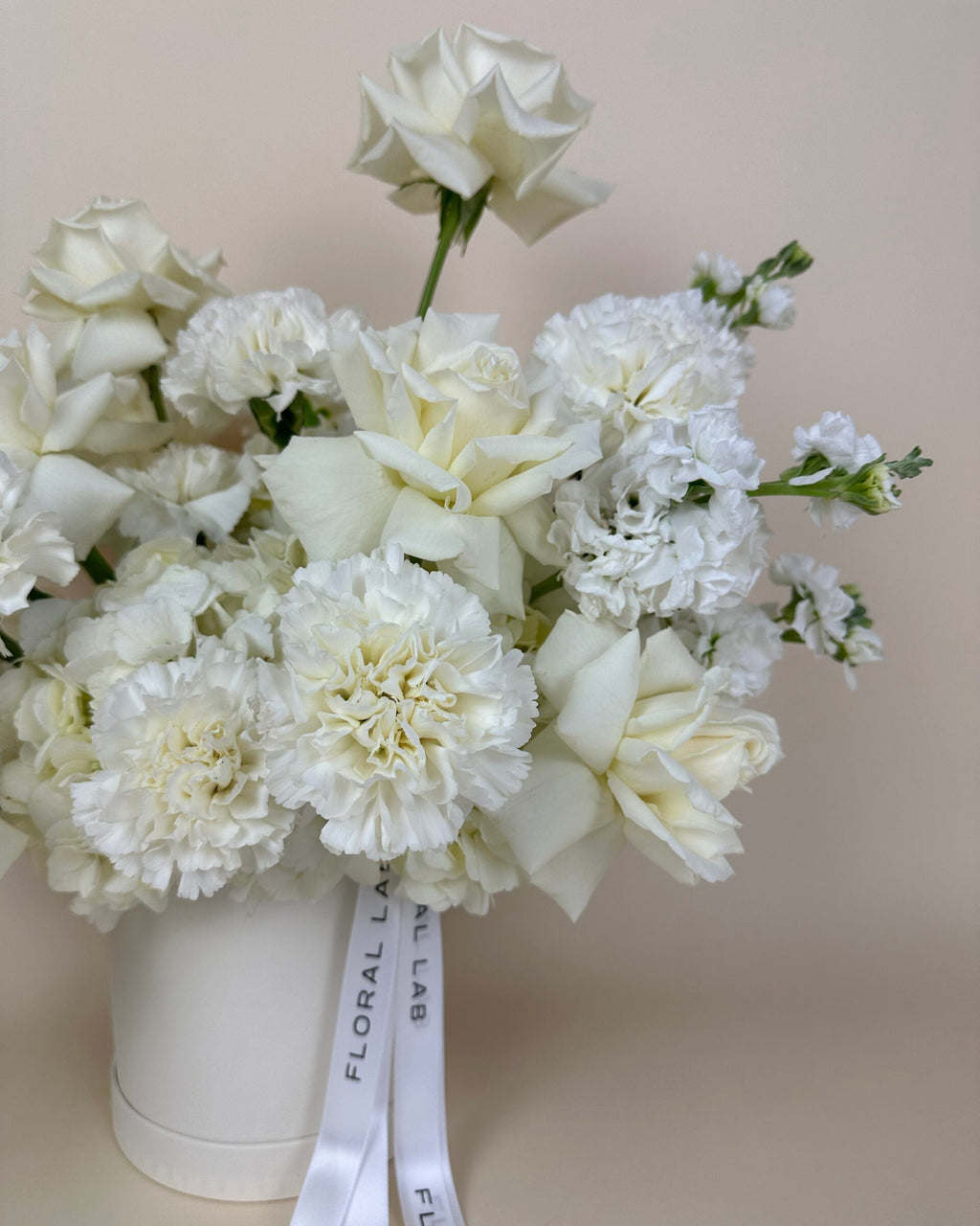 White Dream Rose Box — Summerlin